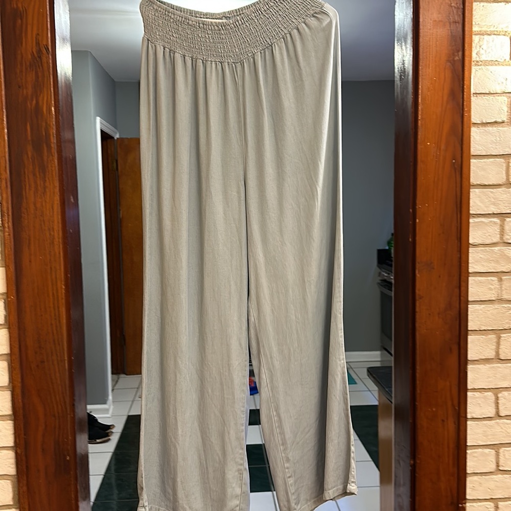 Flowy pants